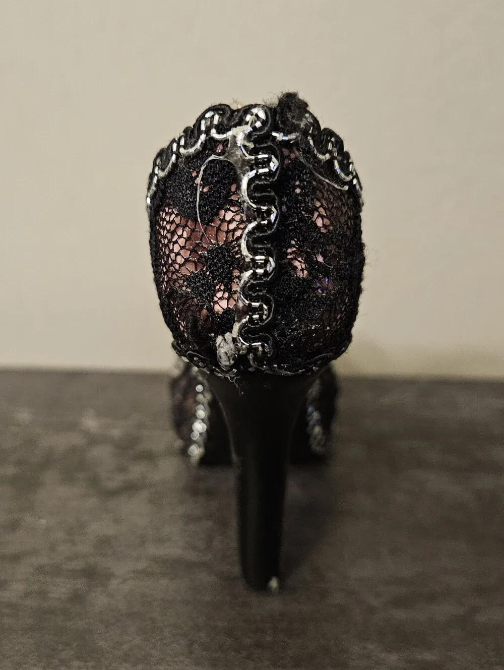 Black Velvet Jewelry Display Bust w/ Two Shoe Ring Displays & Two Jewelry Trays